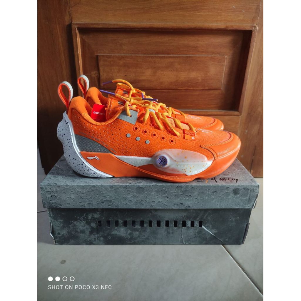 sepatu Basket lining all City 13 caution