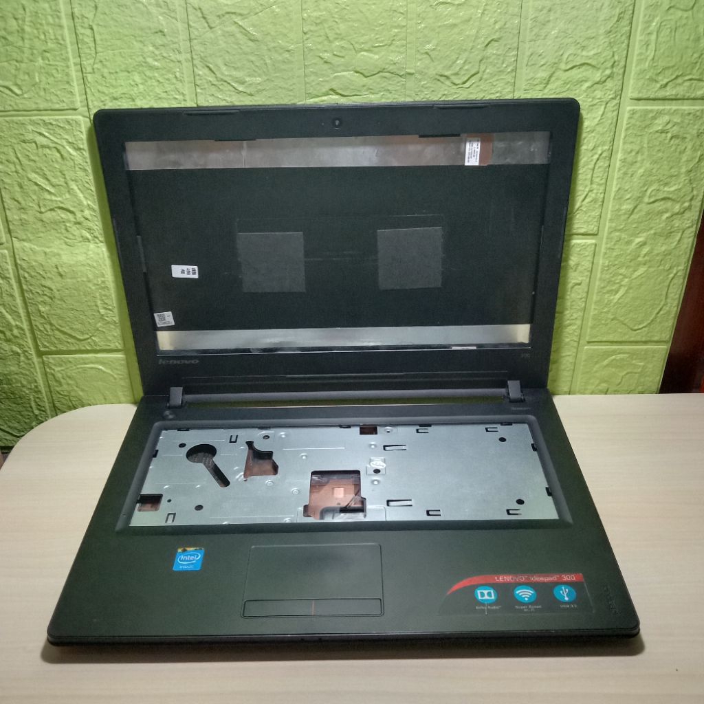 Kesing Case Casing Original Laptop Lenovo Ideapad 300-14IBR 300-14ibr