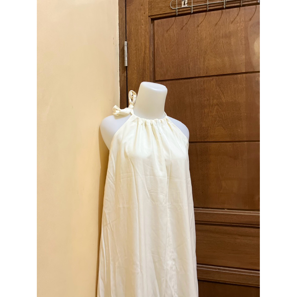 Dress ala Ariel Tatum