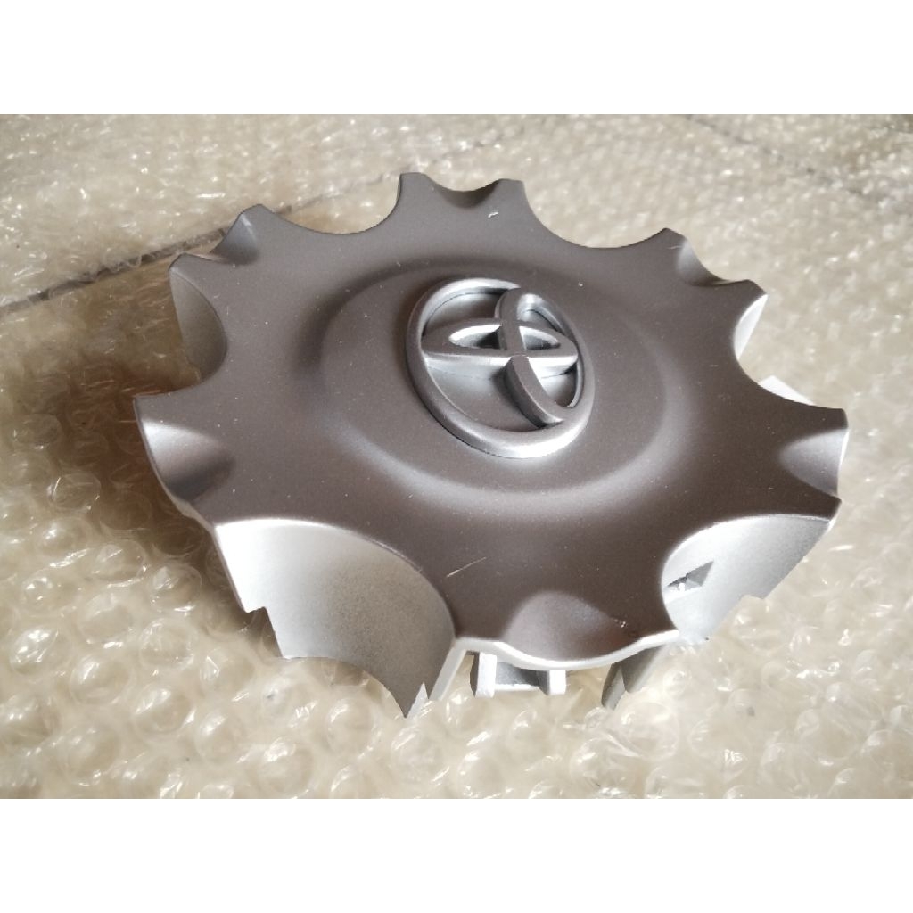 Dop Velg Dop Roda Toyota Hilux Vigo Origina