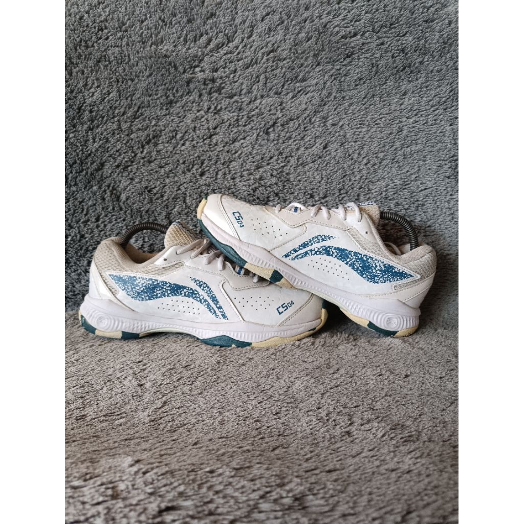 SEPATU BADMINTON LINING CS04 SIZE 41 ORIGINAL SECOND RINGAN MURAH