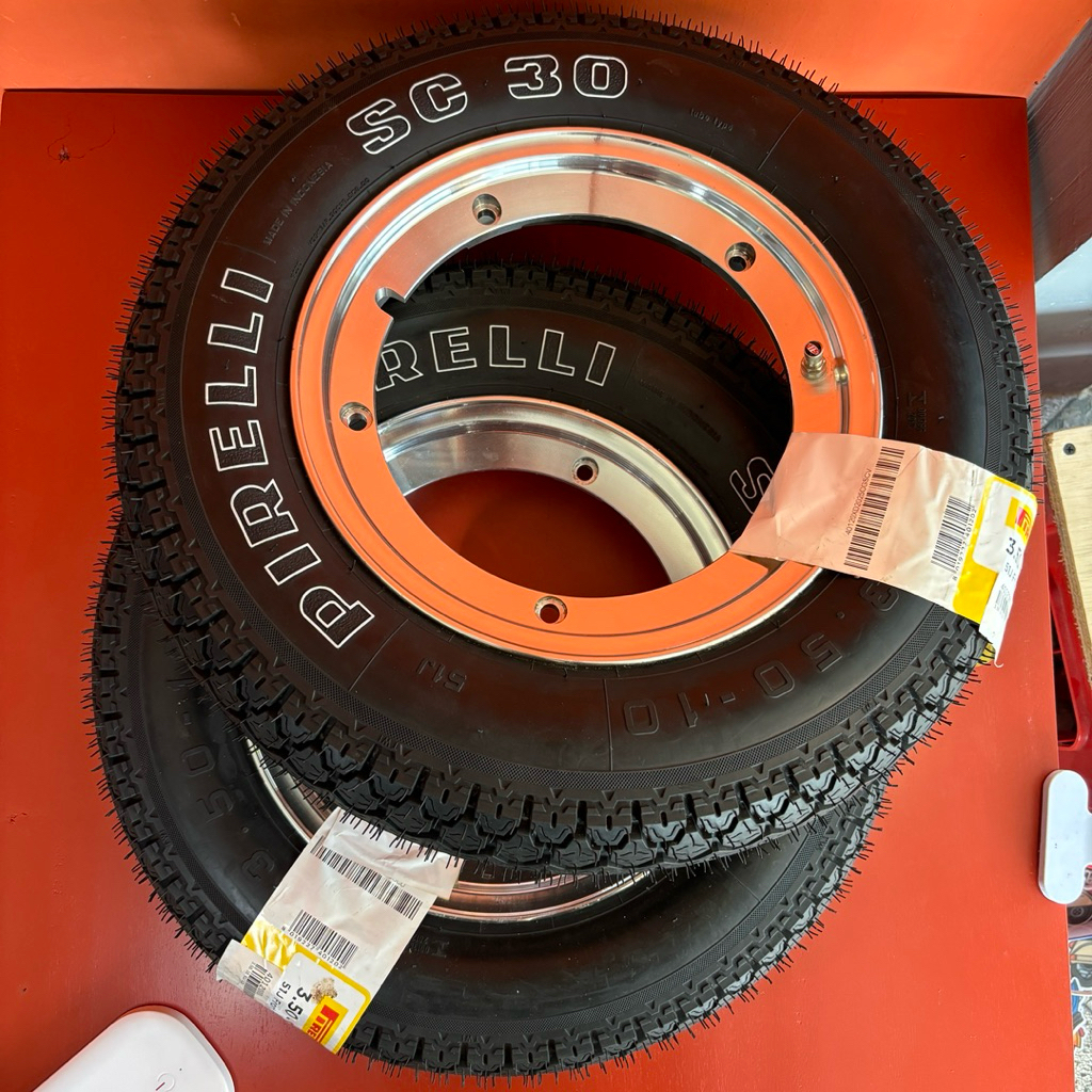 Ban Tubeless PIRELLI SC30 x VELG SIP AFR Set Vespa Ring10