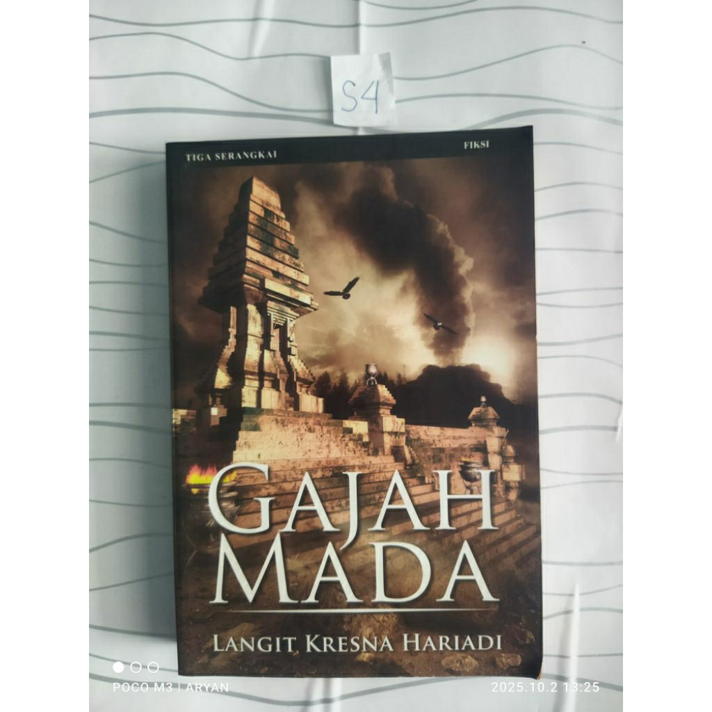 GAJAH MADA - LANGIT KRESNA HARIADI