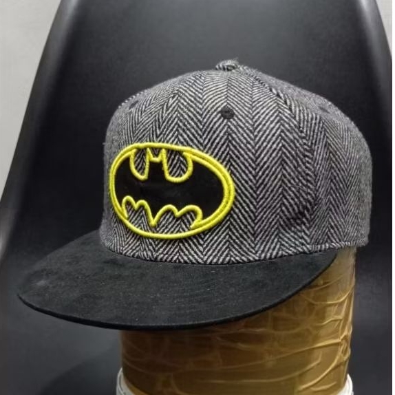 Topi Batman Official