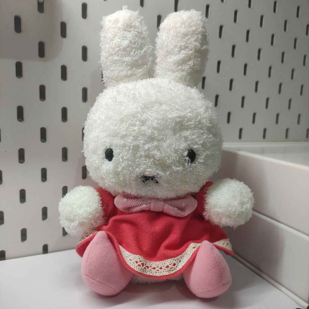 boneka miffy rose tulip bulu / boneka miffy original miffy belanda