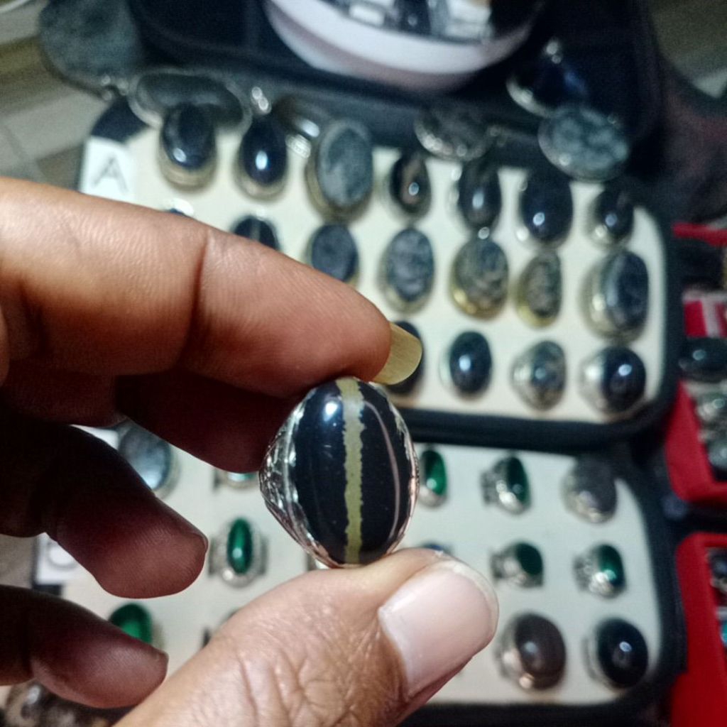 badar besi sodo Lanang natural serat emas tembus