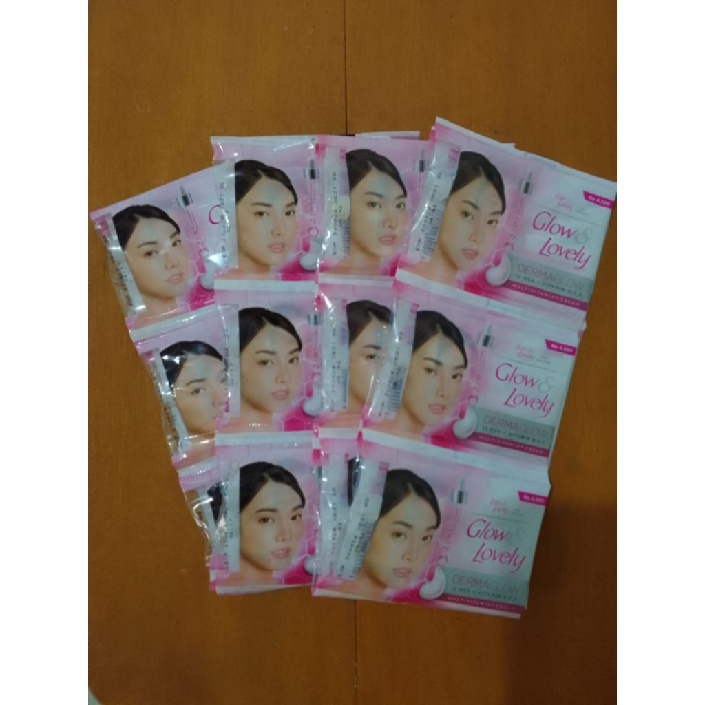 2 Renteng Fair & Lovely Cream Sachet.