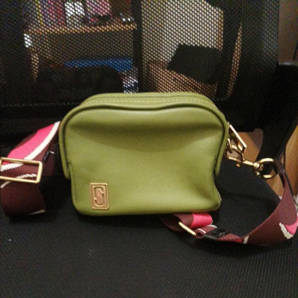 MARC JACOBS Tas Sling Bag Preloved