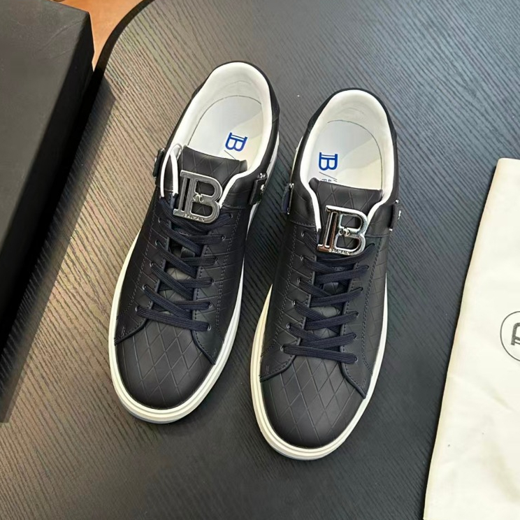 BALMAIN new men's sports shoes, cowhide casual shoes, flat bottomed board shoes