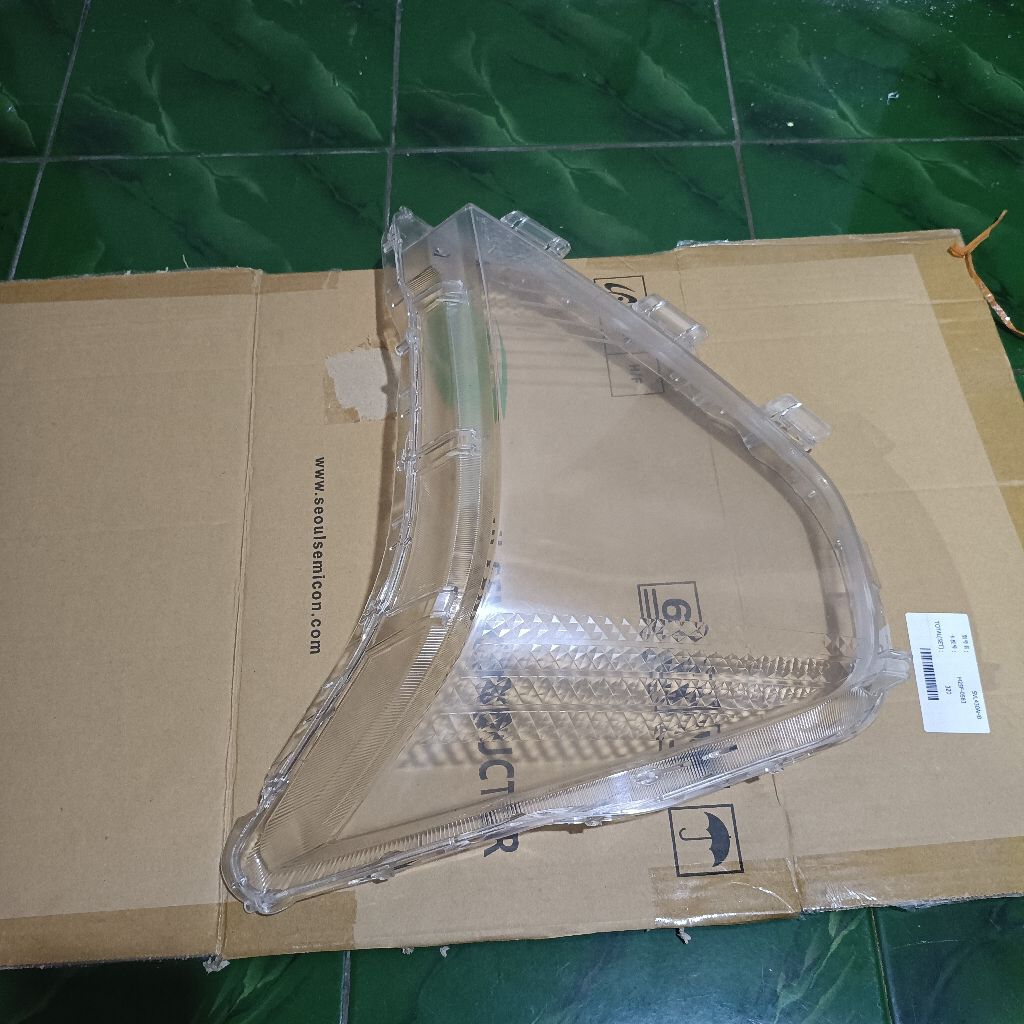 Mika Headlamp HYUNDAI STARGAZER Sebelah kanan originall murah bisa cod