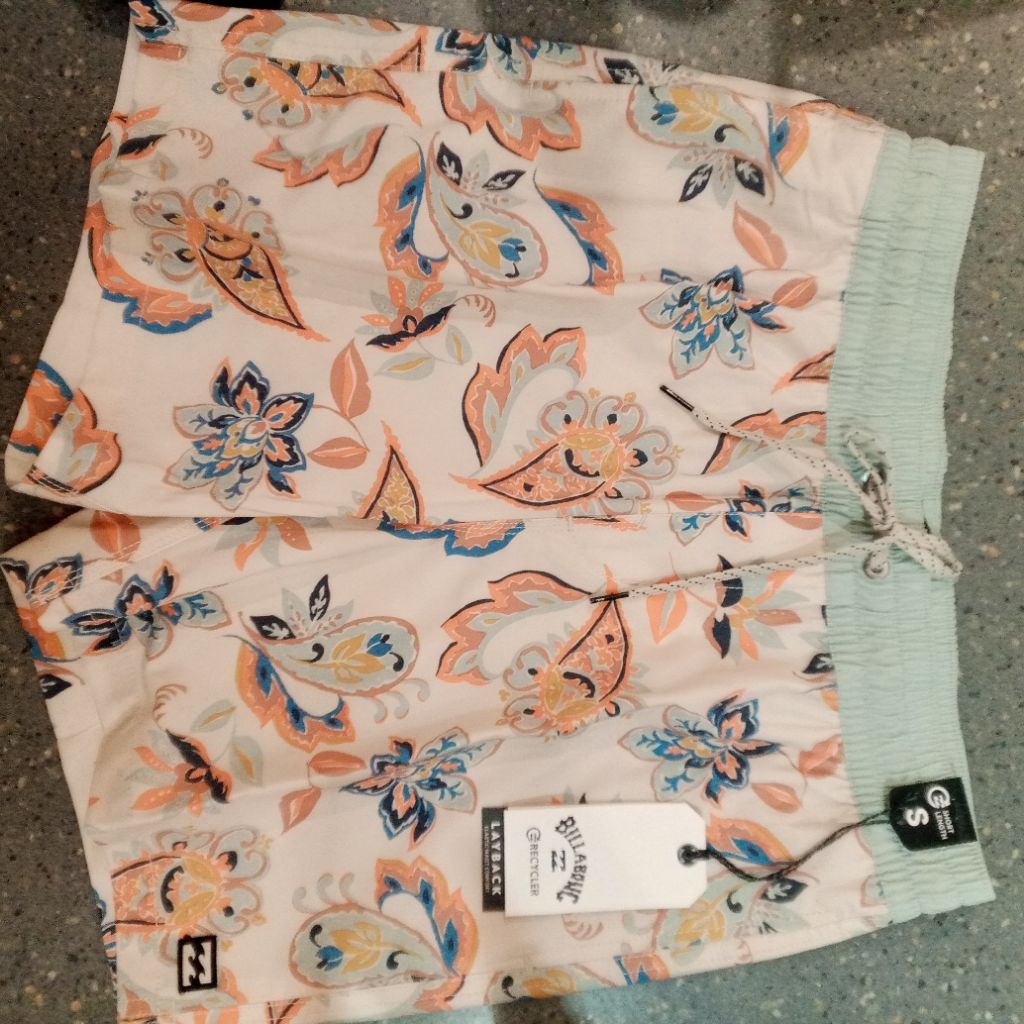 Celana Pendek Billabong Pria Original Floral