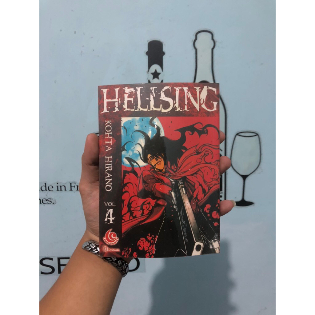 Komik HELLSING Vol 1-6 Set Only (Bekas/Preloved)