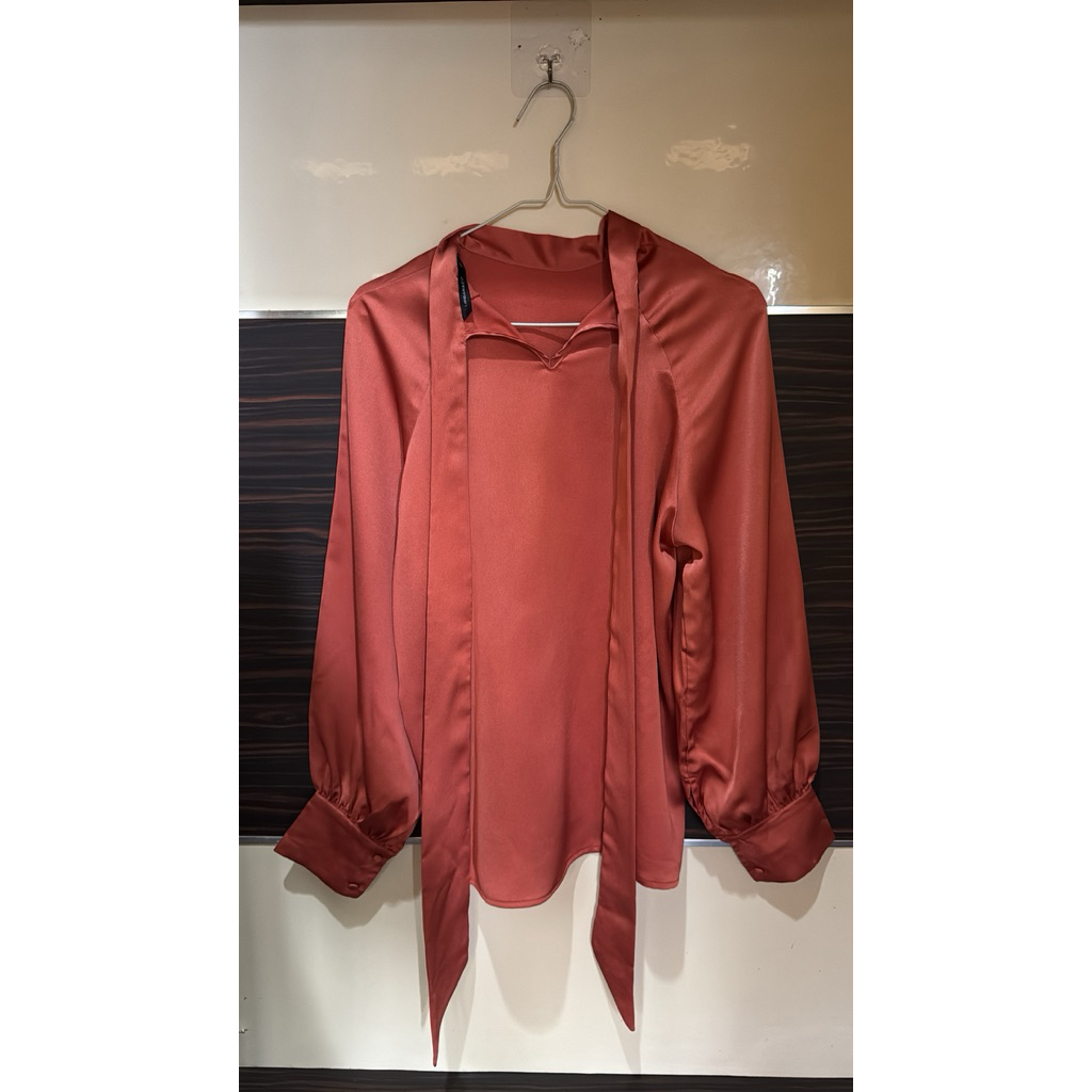 Preloved Baju Urban n Co Size M Orange