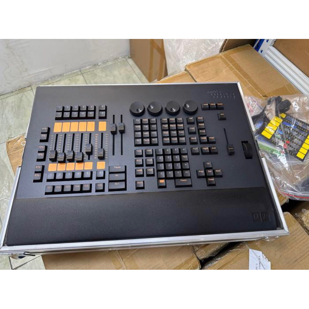Mixer lampu dmx512 lighting controller Command Wing china harcase