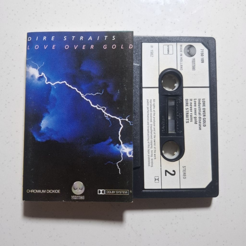 Kaset Pita Band Dire Straits - Love Over Gold
