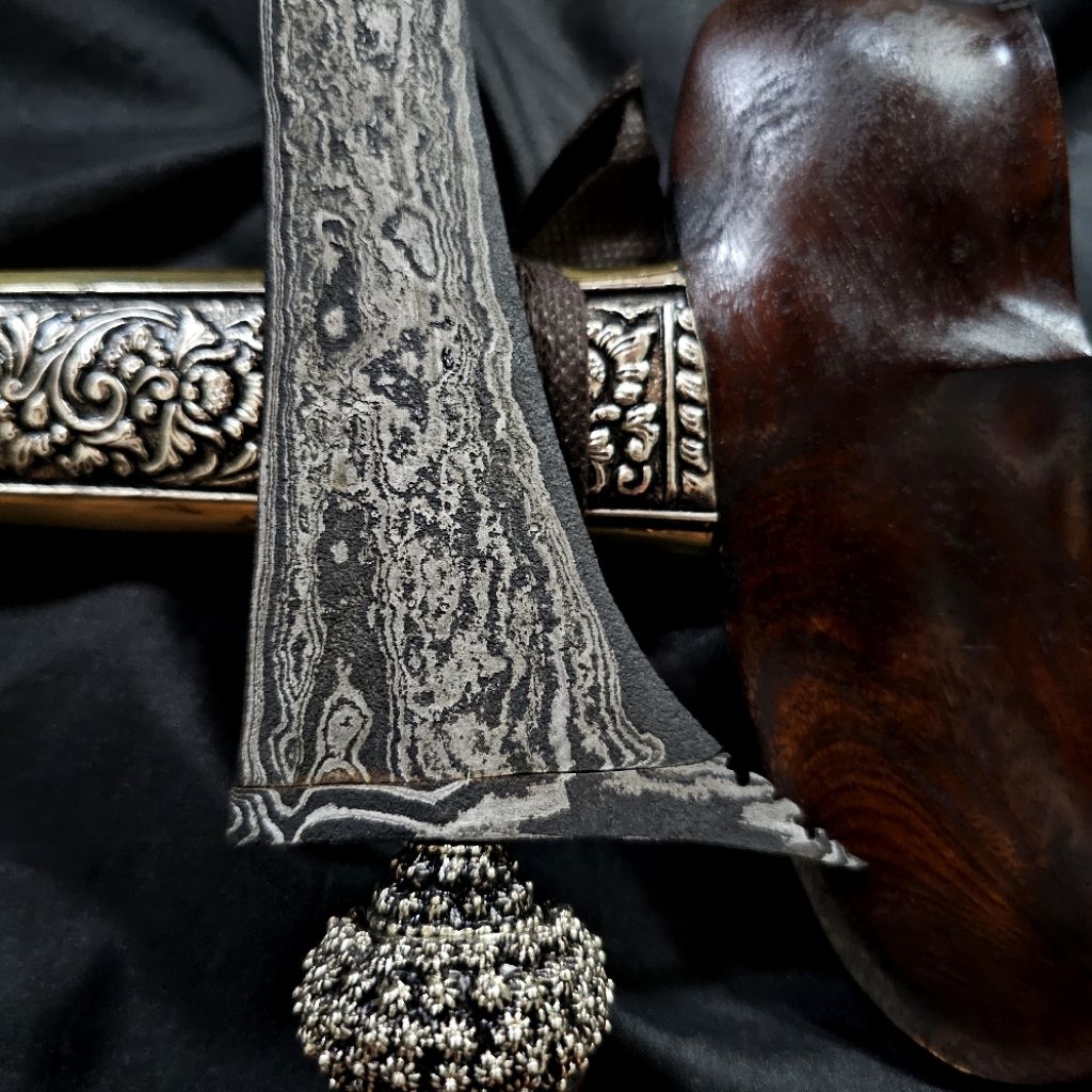 Keris Mahesa Kebo Teki Luk 5 Pamor Pedaringan Kebak