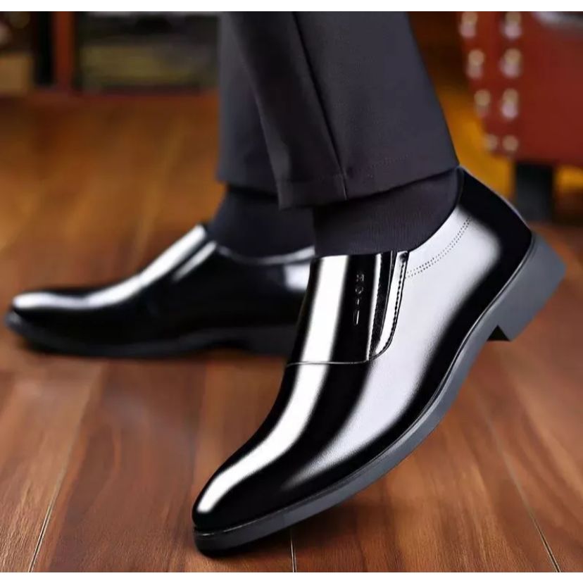 Sepatu Slip On Pria Anti Slip Anti Licin