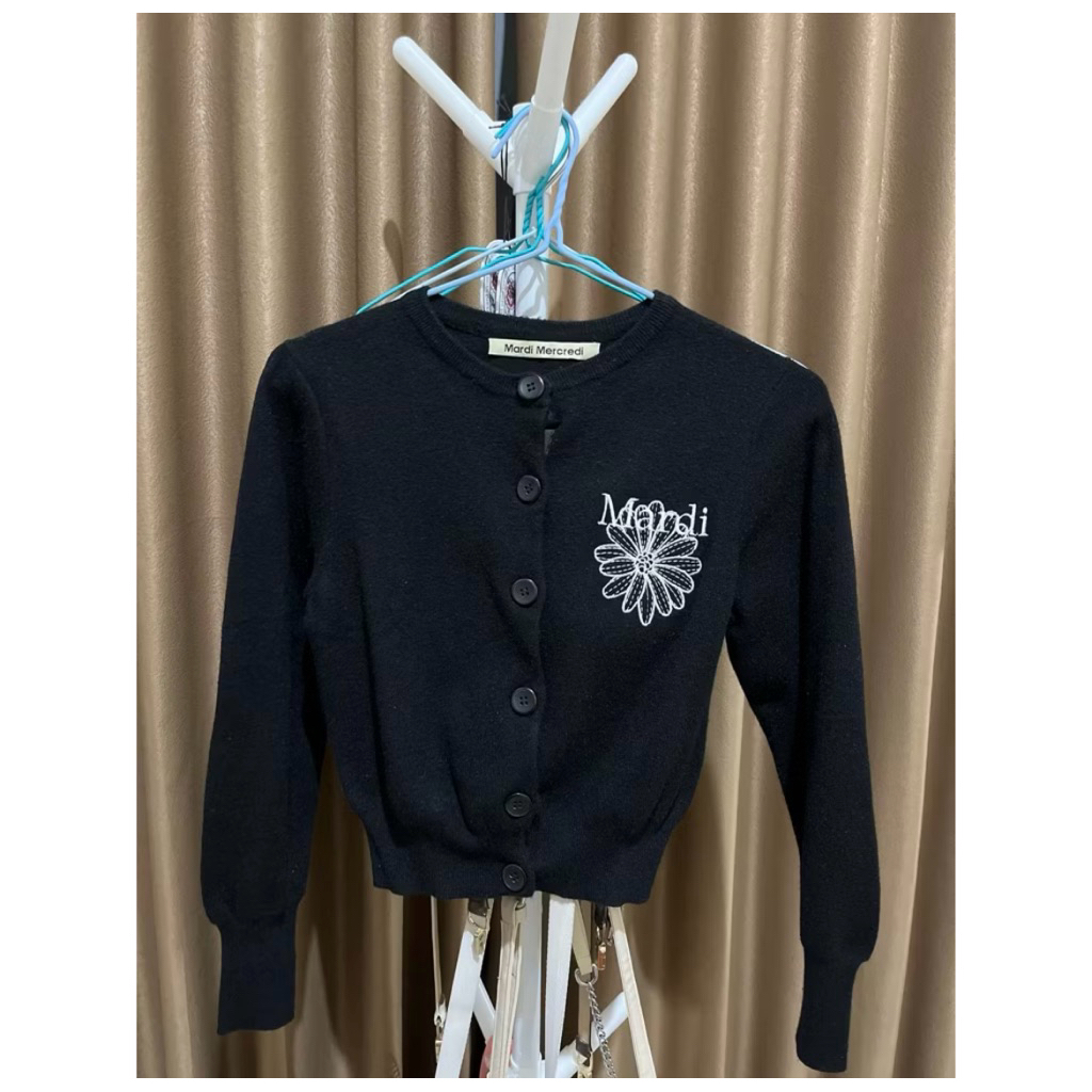 mardi mercredi cardigan hitam knit preloved PL