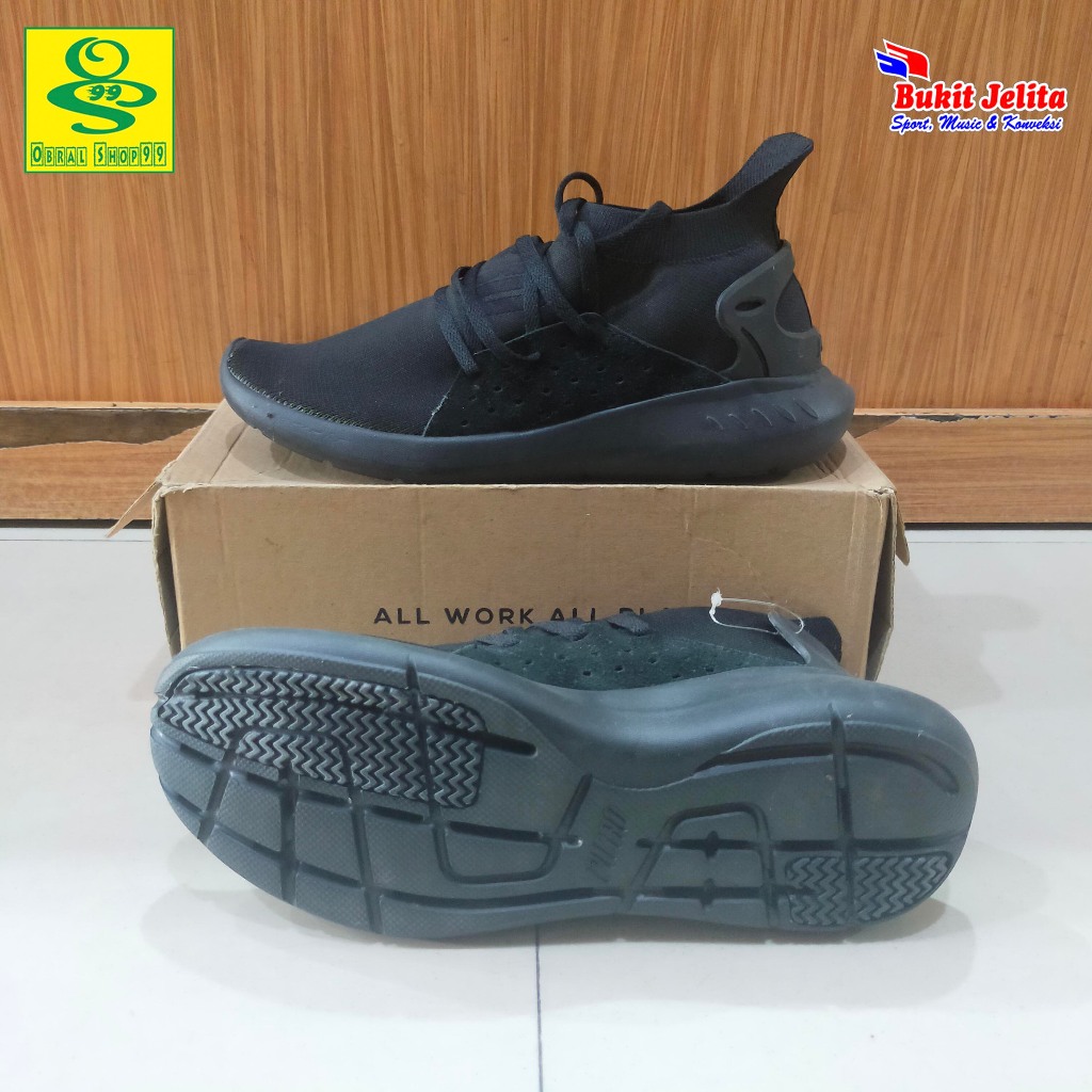 SEPATU LARI PIERO SHADOW BLACK ORIGINAL