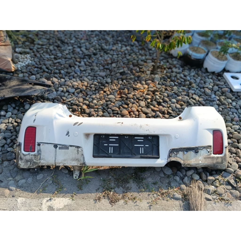 bumper belakang Yaris 2012 2013 2014 original