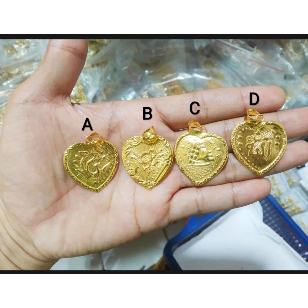 LIONTIN LOVE LIONTIN EMAS LOKET KALUNG MAINAN KALUNG LAPIS EMAS 24K