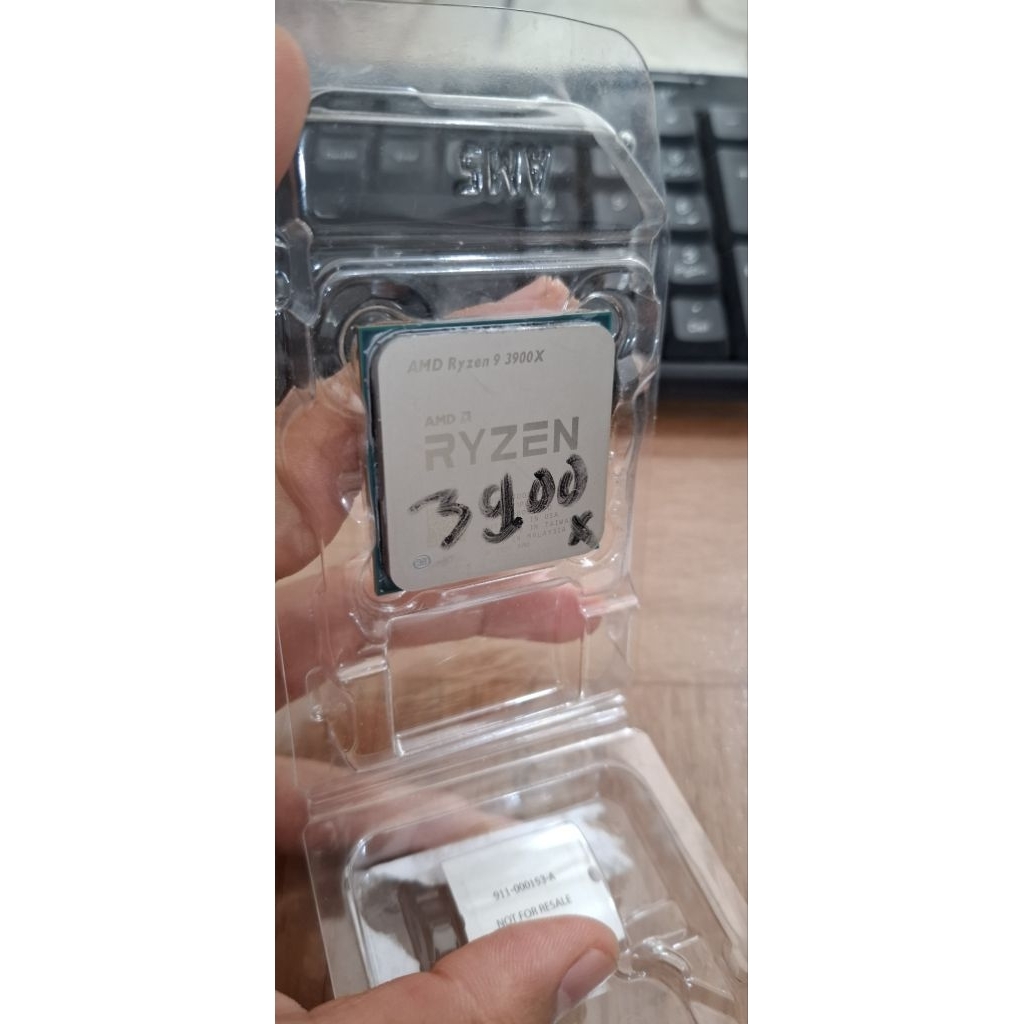 Processor Amd Ryzen 9 - 3900X TRAY