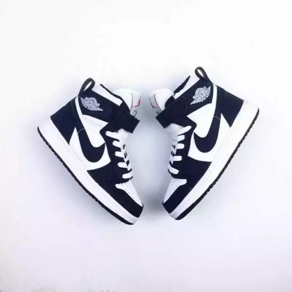 SEPATU JORDAN HIGH HITAM PUTIH SEPATU ANAK LAKI LAKI DAN SEPATU ANAK PEREMPUAN SEPATU ANAK SEKOLAH