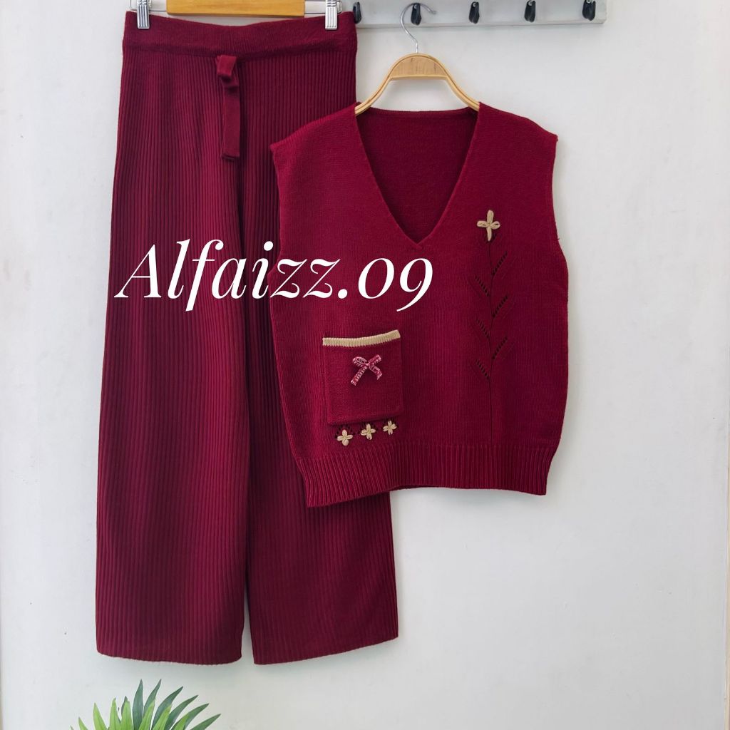 Oneset Allea Vest Rompi Rajut Saku Motif Bunga Pita Lucu Setelan Celana Kulot Premium Wanita Kekinia