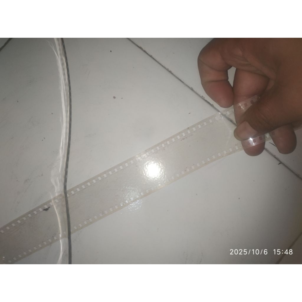 SATU ROL SEDANG ROLL INDIA BENING POLOS TANPA GAMBAR PITU PITU PANJANG 80 Meter / Pita/Mika Film / P