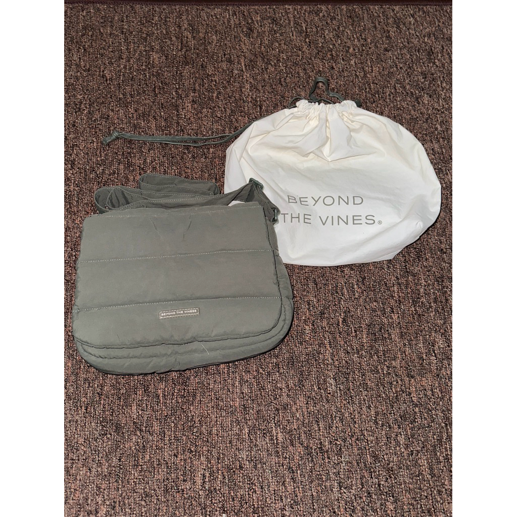 preloved tas btv poofy bag beyond