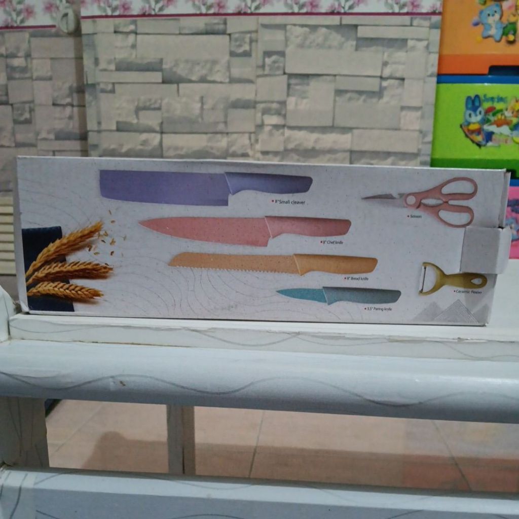 KITCHEN knife stainless steel corrugated