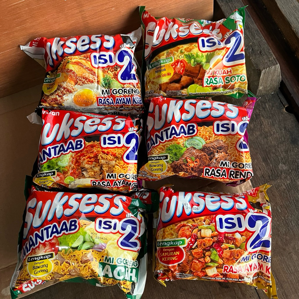 Mie sukses ayam kecap, sukses soto, sukses rendang kremes ayam geprek aceh