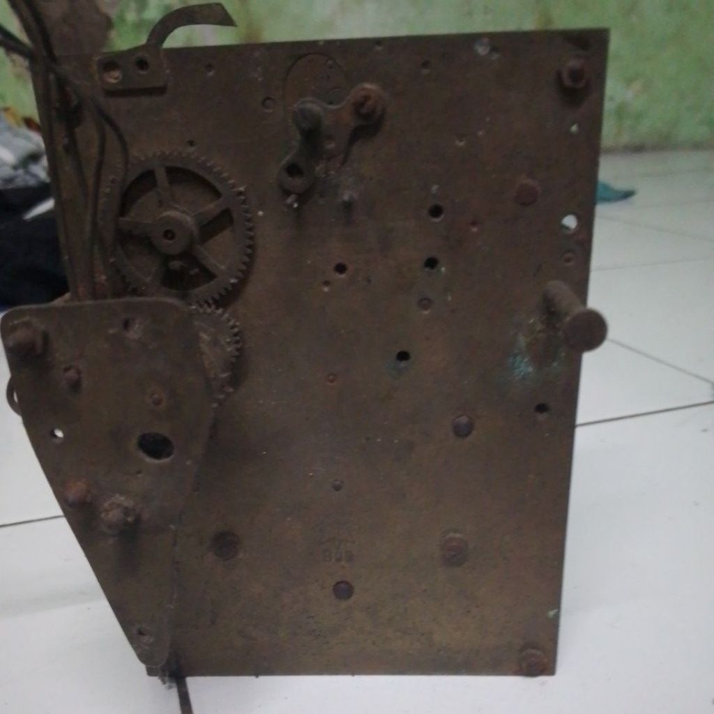 MESIN JAM DINDING ANTIK MERK JUNGHAN 8 SENAR