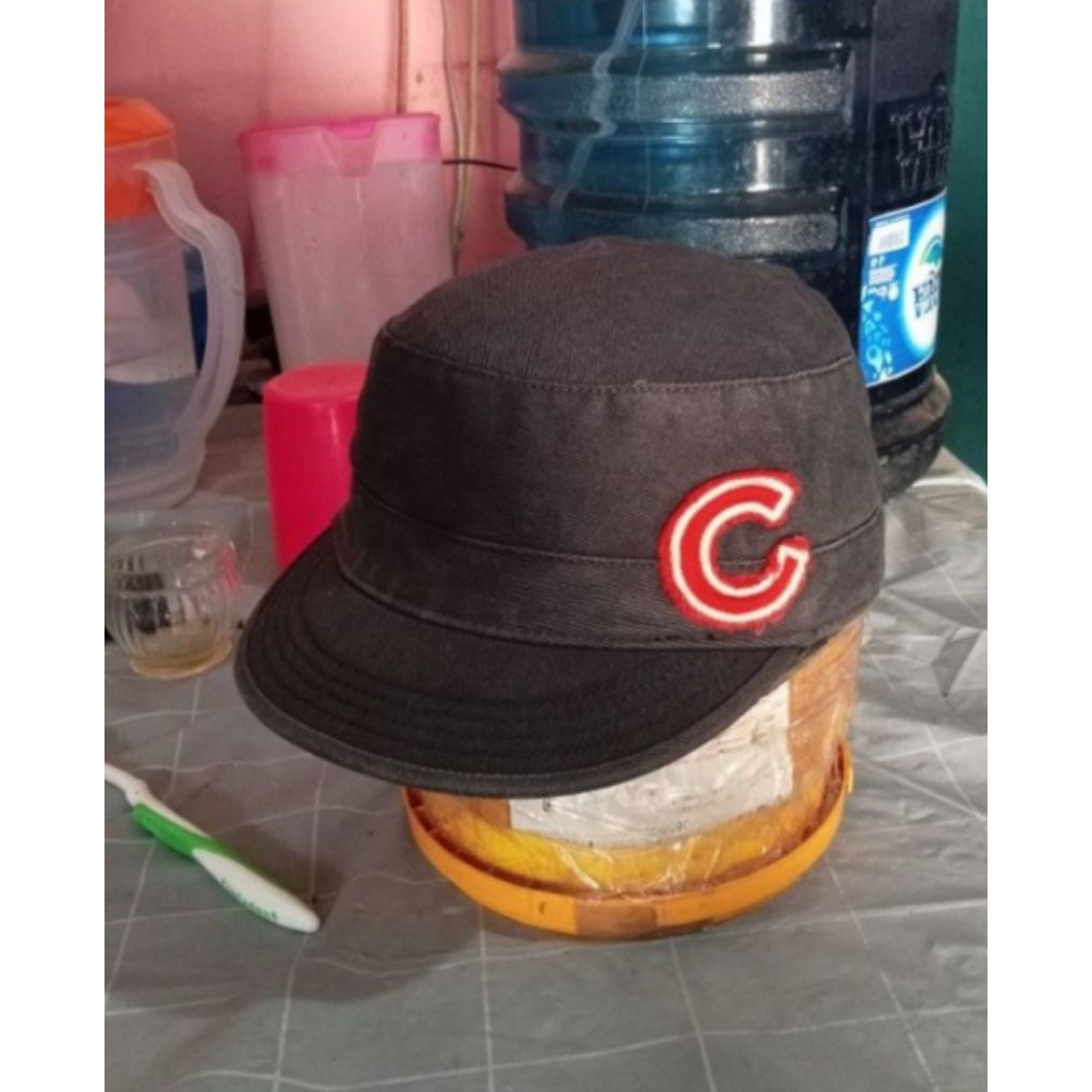 Topi Chicago Cube by 47 twins