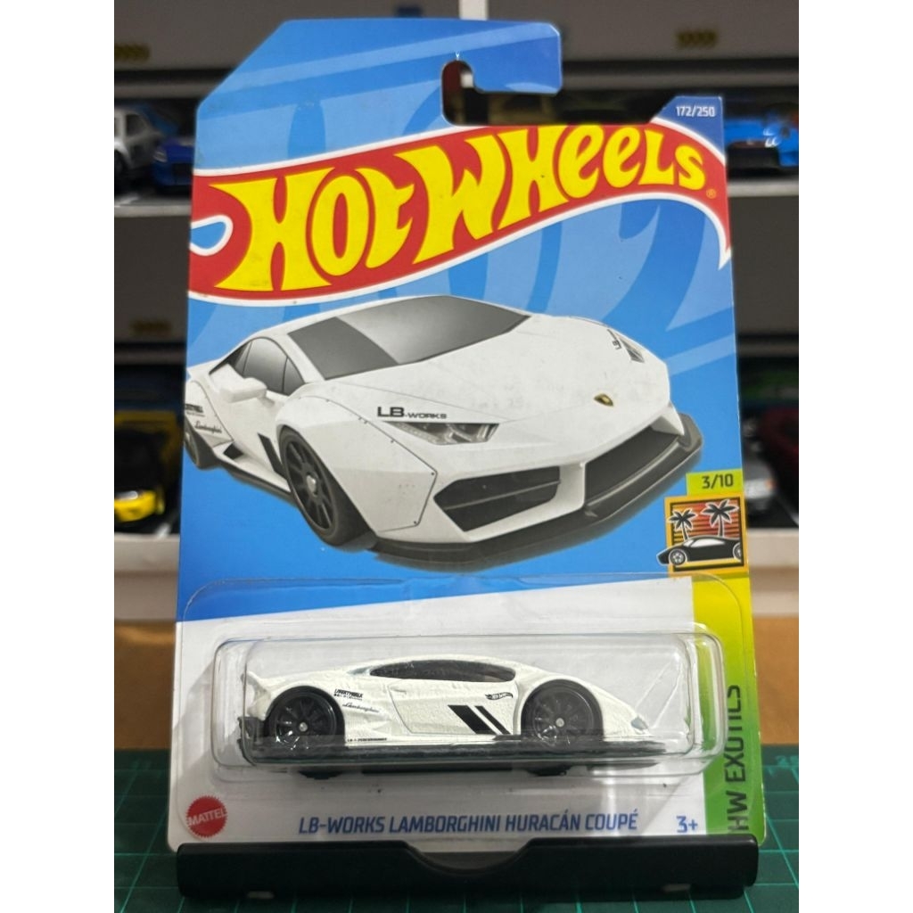 hotwheels lamborghini huracan coupe lbwk putih