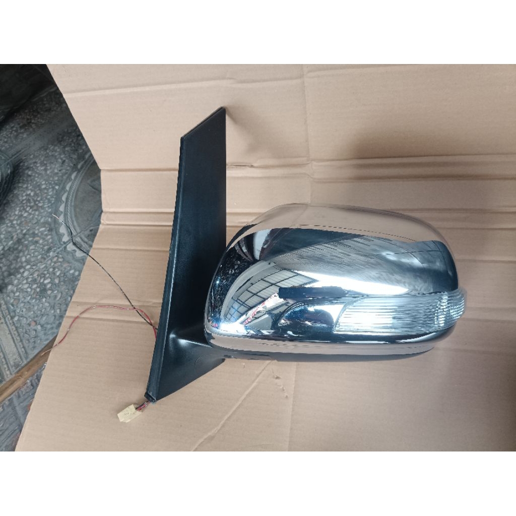 spion inova luxury 2012 sebelah kiri