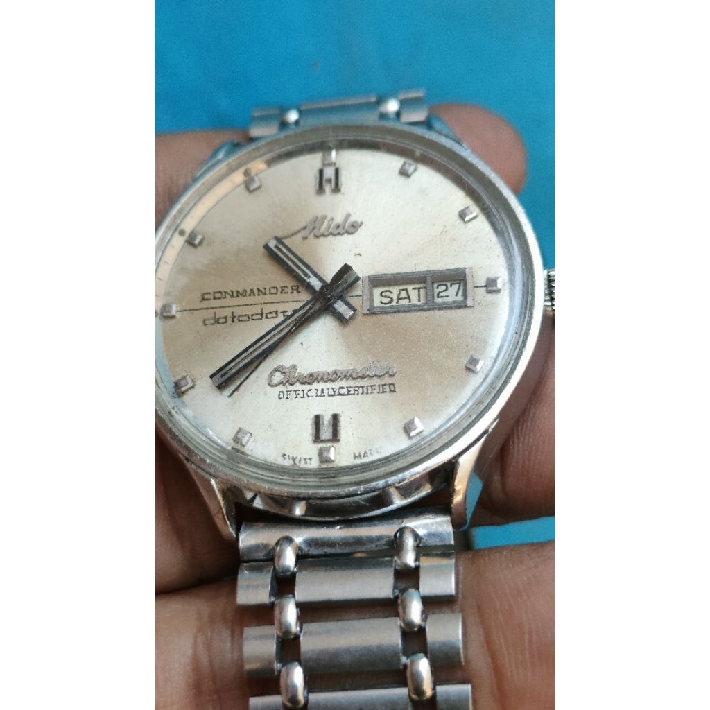 Mido Commander Dateday Chronometer Swiss