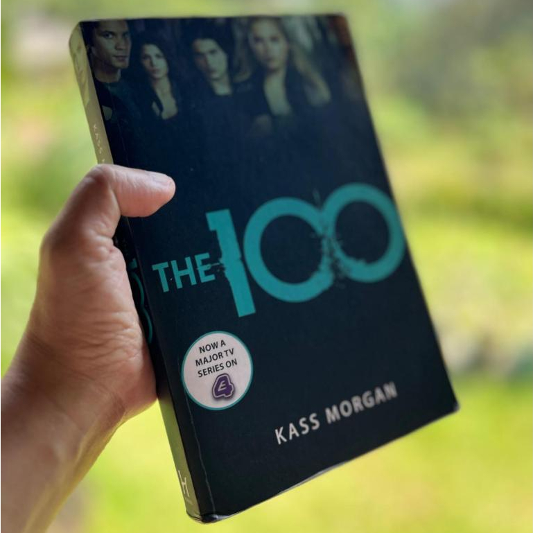 The 100 Kass Morgan Novel Dystopian Thriller  Bahasa Inggris Preloved