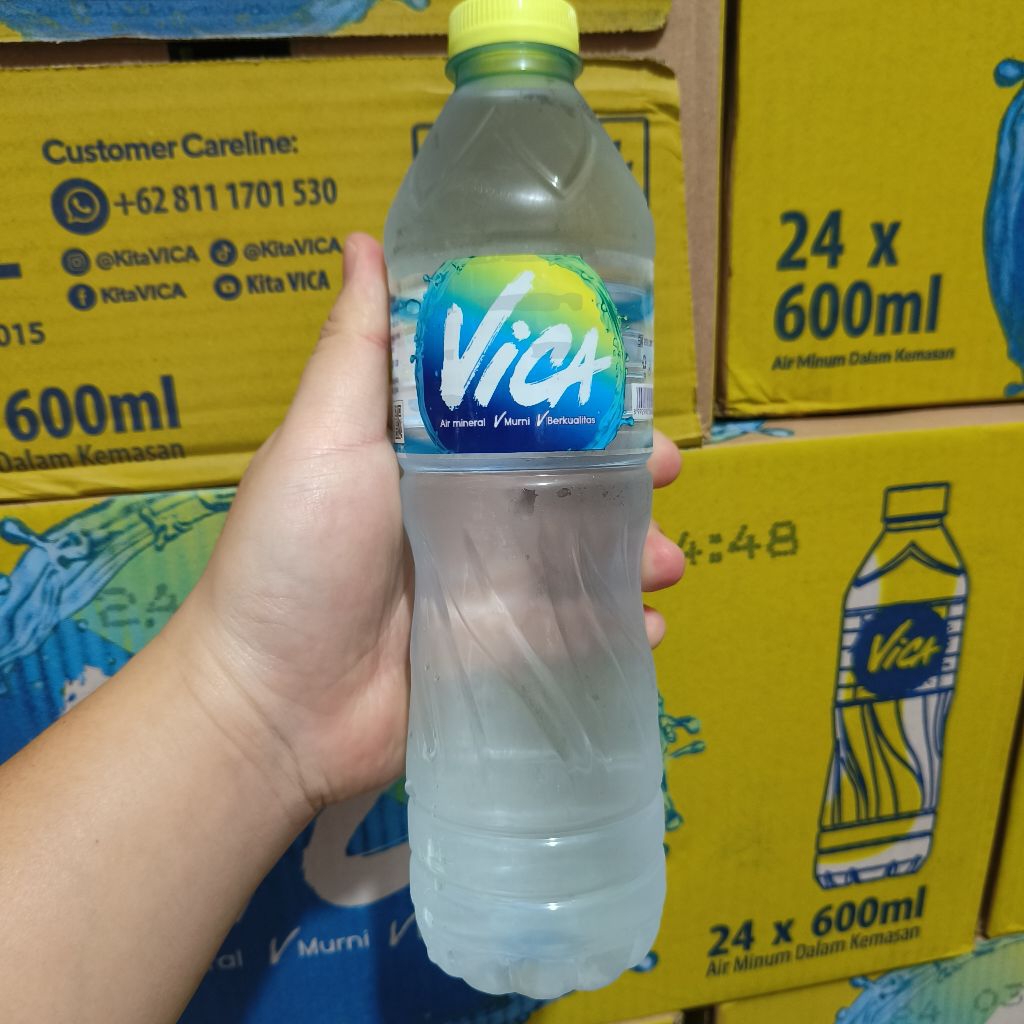 Air Mineral Vica 600ml 1dus / Air 600ml / Vica 600ml / 1dus vica 600ml / air mineral / 600ml mineral
