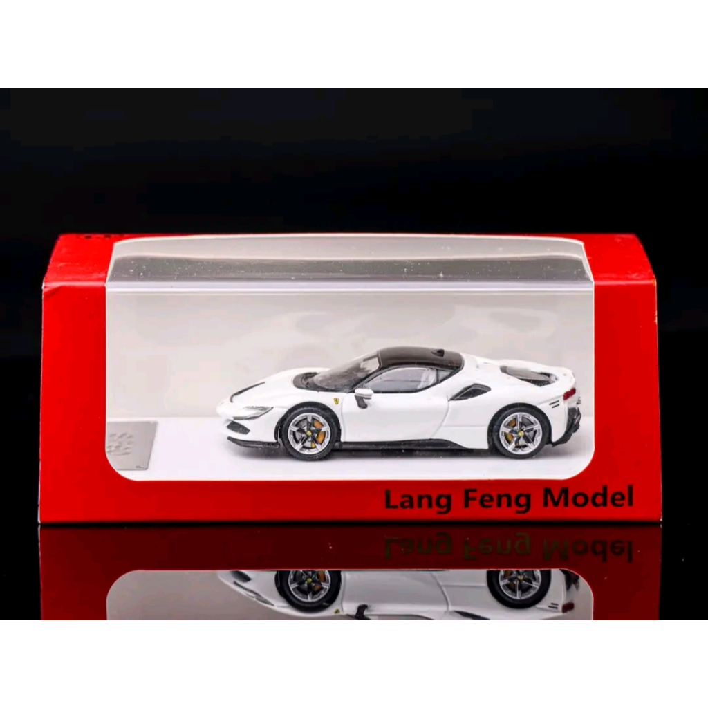 LF 1/64 Ferrari SF90 Stradale White Diecast Car Model