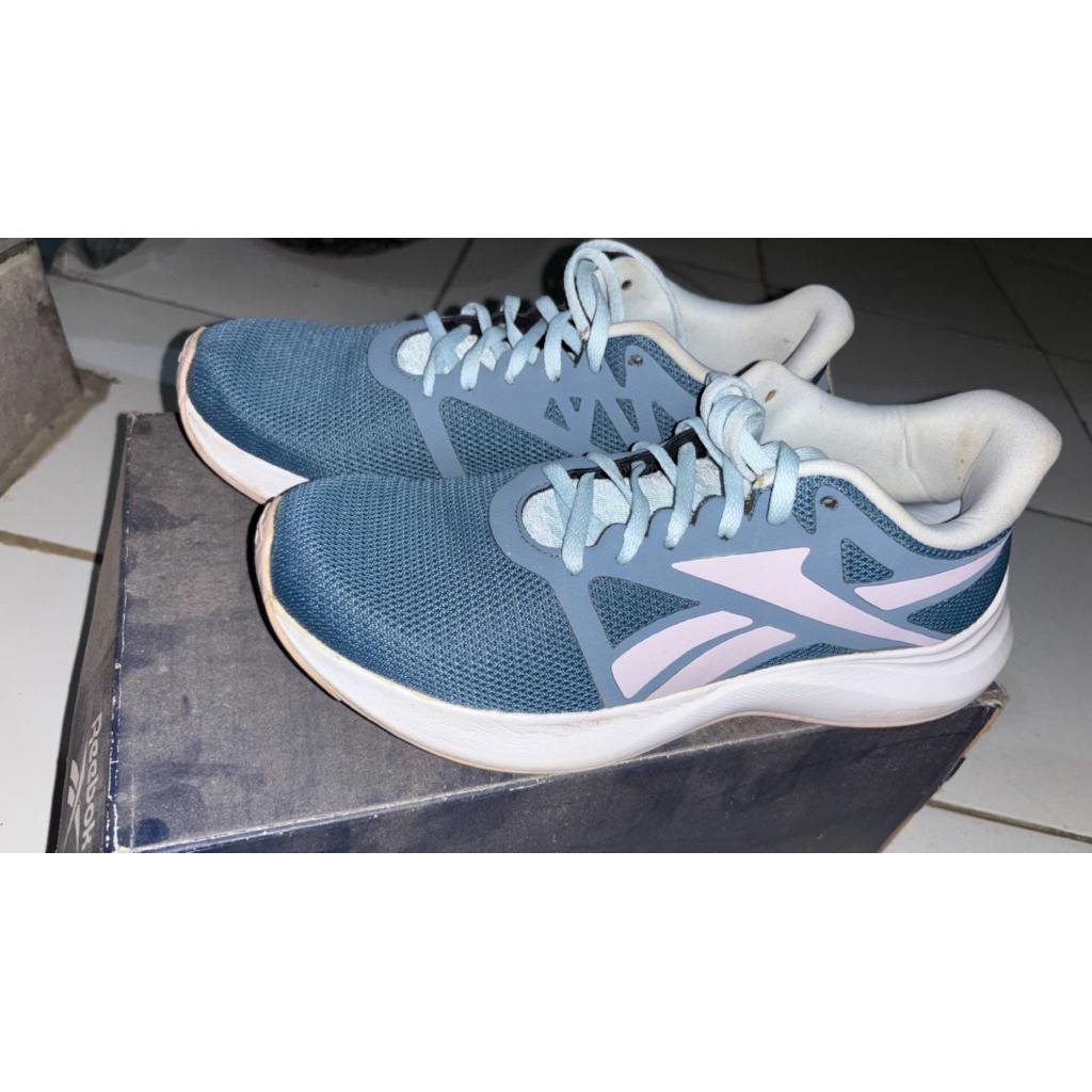 Preloved Sepatu Reebok