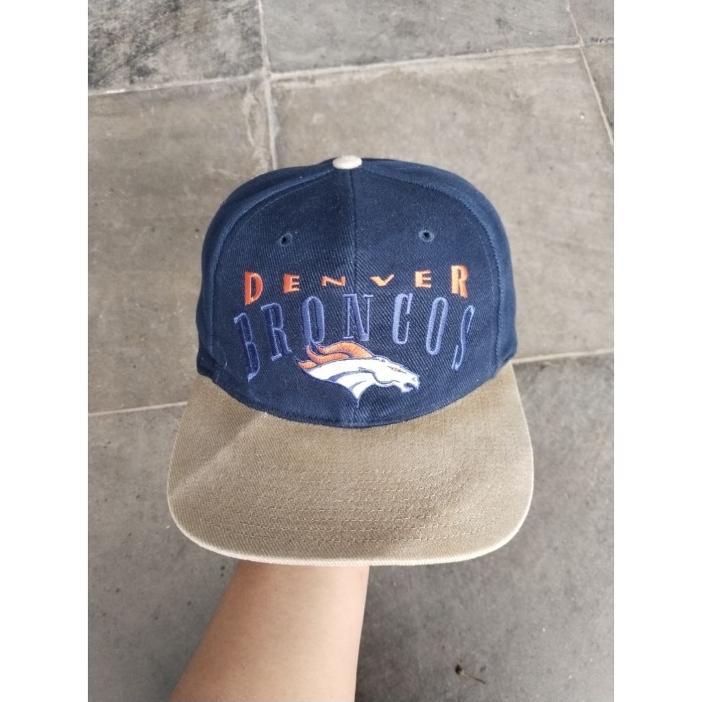 Topi Denver Broncos Lawas