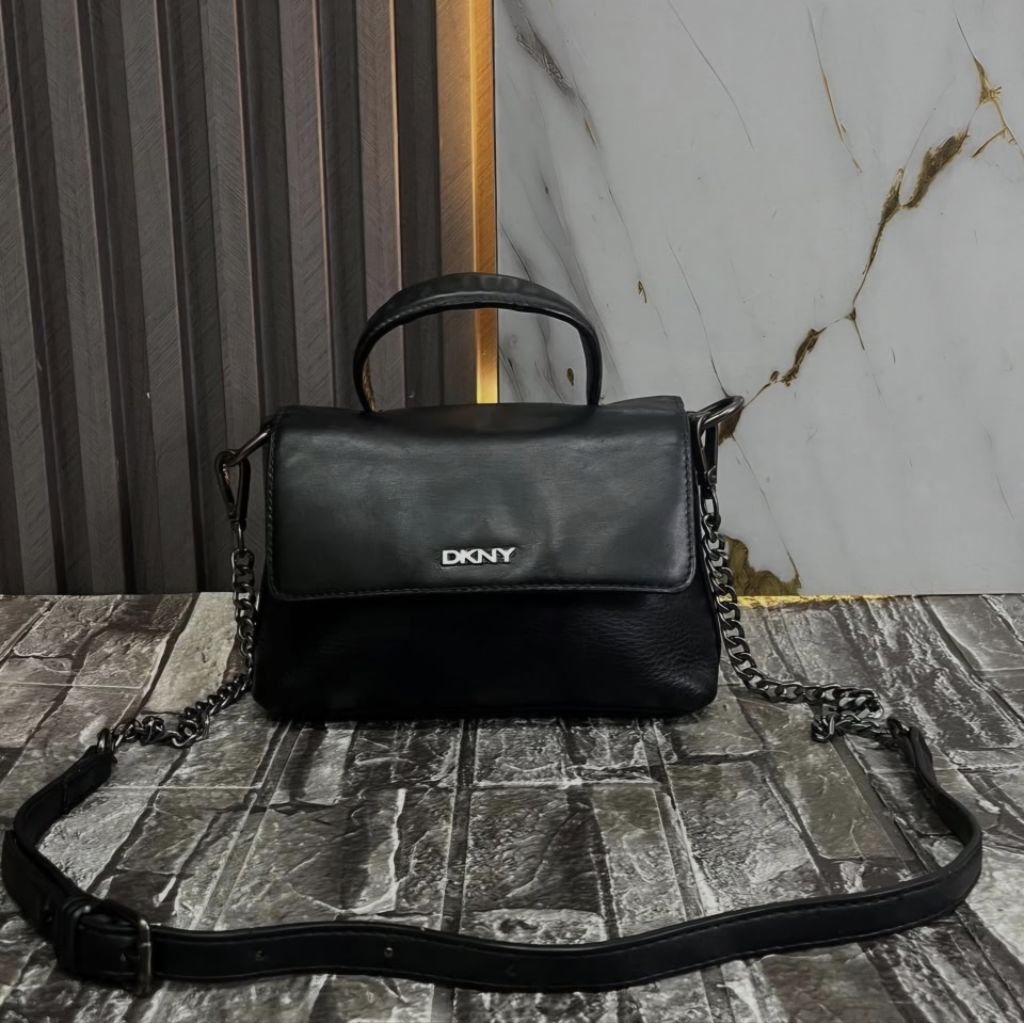 DKNY Noir en Cuir