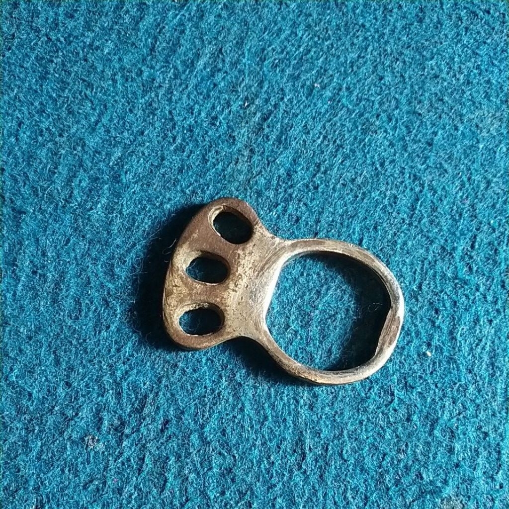 lubang gembok fork sepeda onthel