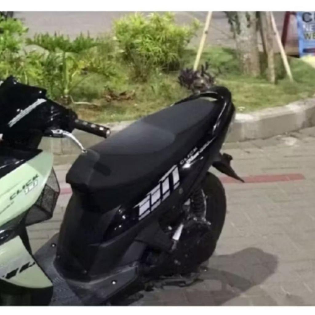 jok Vario 110 standar mbtech - jok Vario 110 roadrace - jok Vario 110 standar Sasak paha mbtech