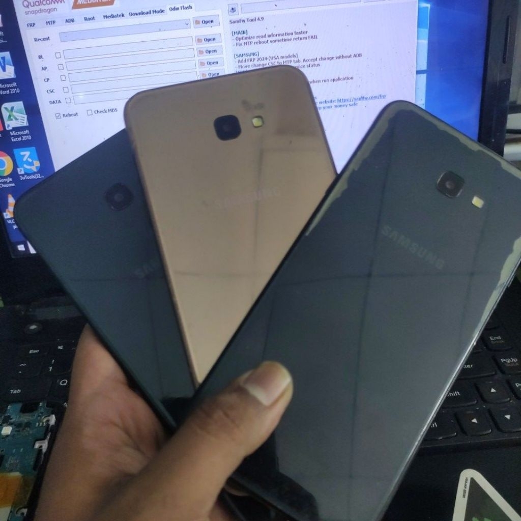 Samsung j4 plus 3/32 minus lcd