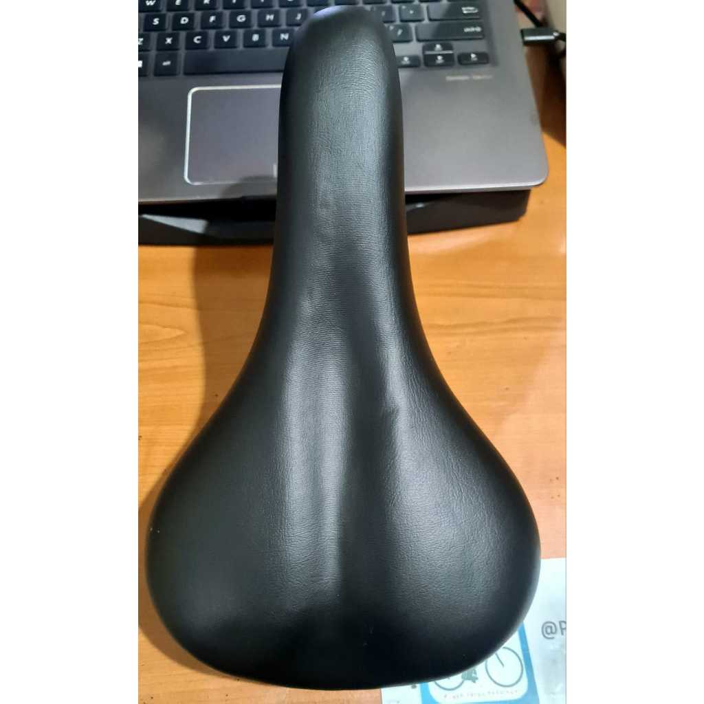 Sadel Sepeda / Sadel Sepeda Empuk / Merk Sumax , Hitam , Empuk, Besar