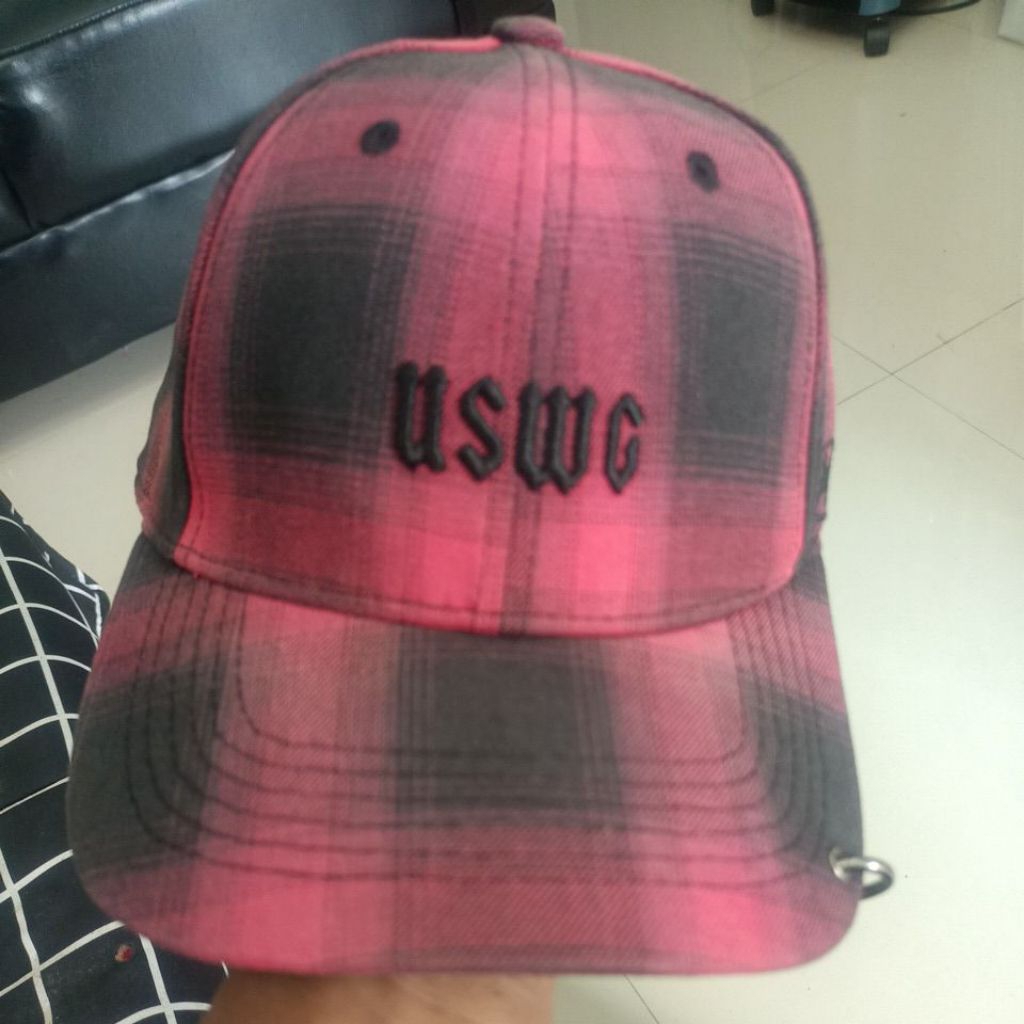 Topi URBAN SWAGGER
