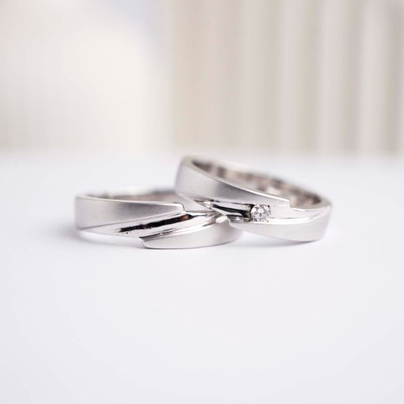 Tiga Permata - Cincin Nikah Couple Berlian Asli Bahan Emas Perak Palladium TP 12-059