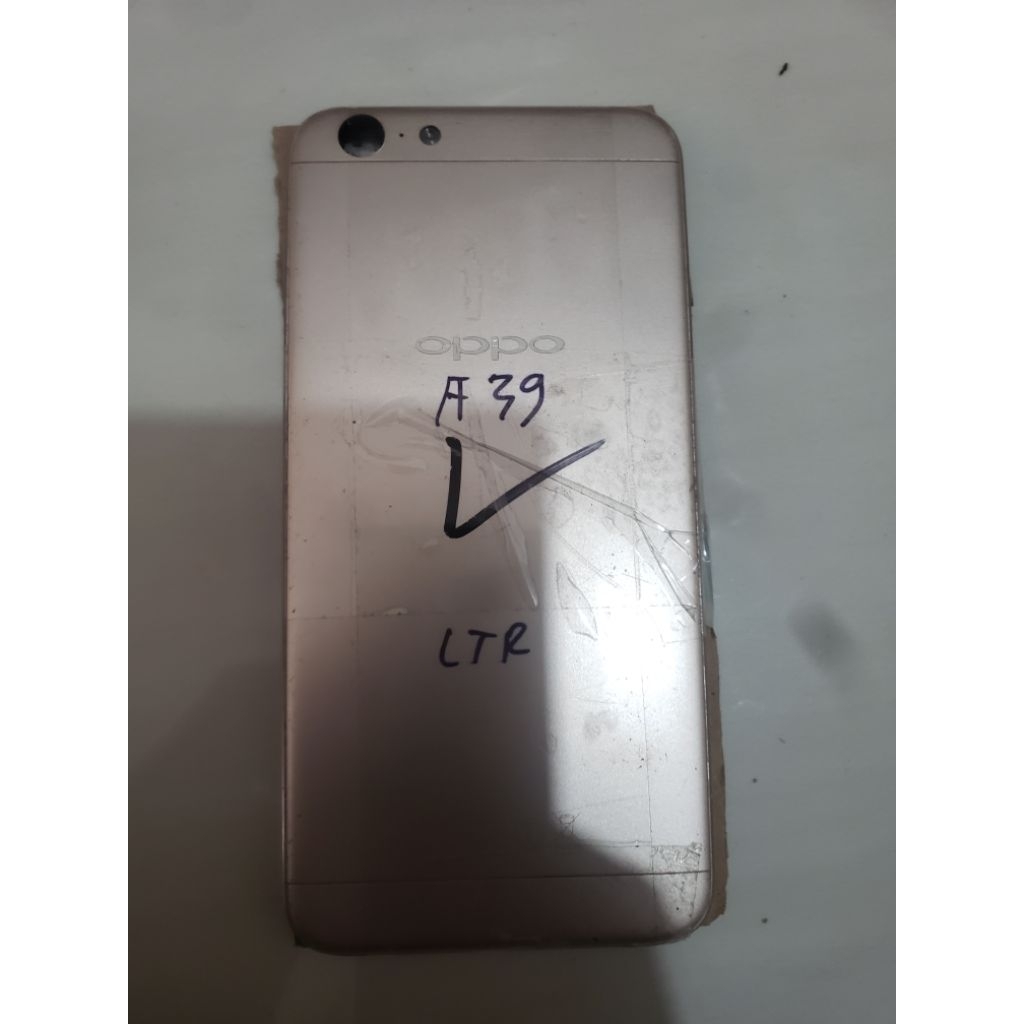 Lcd Tc Retak Hp OPPO A39 cabutan